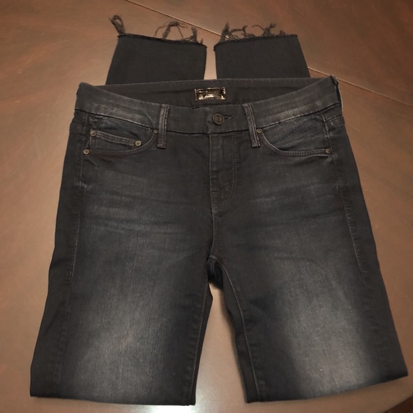 MOTHER Looker Ankle Fray Jeans in “Kiss in the Dark”, Size 25. - Picture 4 of 12